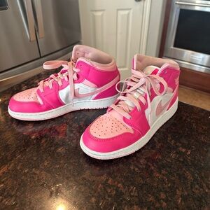 Nike Air Jordan 1 Mid Shoes Fierce Pink Youth size 6